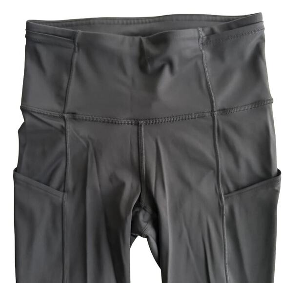 Lululemon Fast & Free Crop II *Nulux 19" Black Size 2 Run Gym Workout - Picture 4 of 8